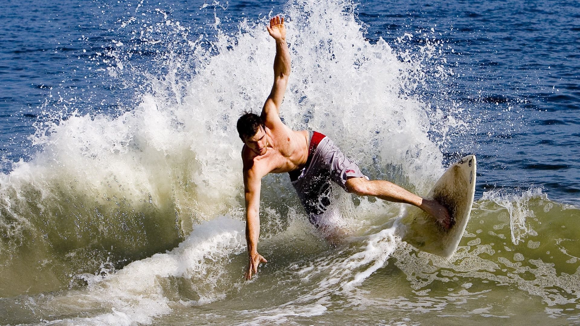 中国篮球的故事继续感动世界,关于中国篮球的励志故事